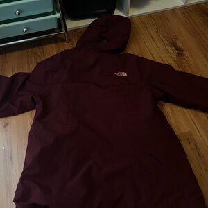north face woman’s jacket